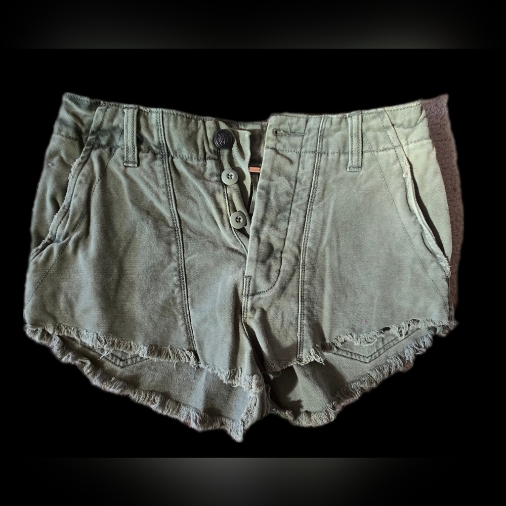 Free People Raw Patched Women's Frayed Hem shorts